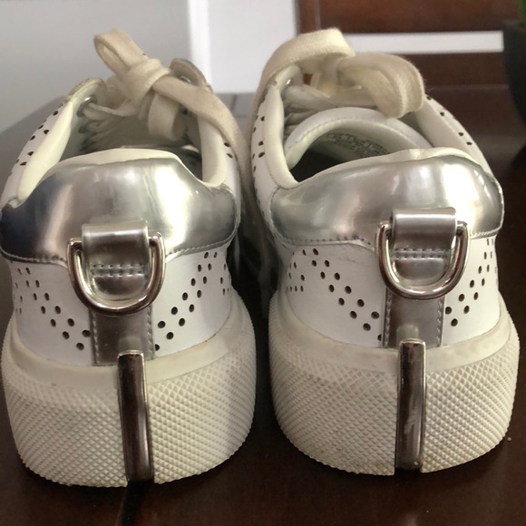 ❗️SOLD❗️Kendal + Kylie White Sneakers - Picture 3 of 7